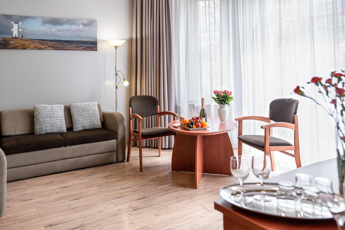 Hotel Cis Swinoujscie Exterior foto